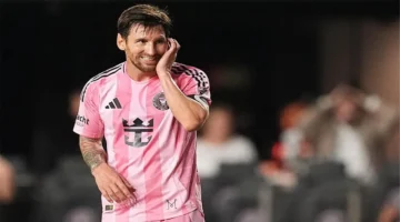 ميسي يحسم الجدل حول العودة إلى نادي برشلونة ويبلغ المرشحين للرئاسة بقراره الأخير